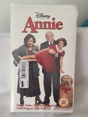 Disney Annie Movie Cover - Red, White, Black